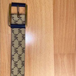 Micheal kors belt